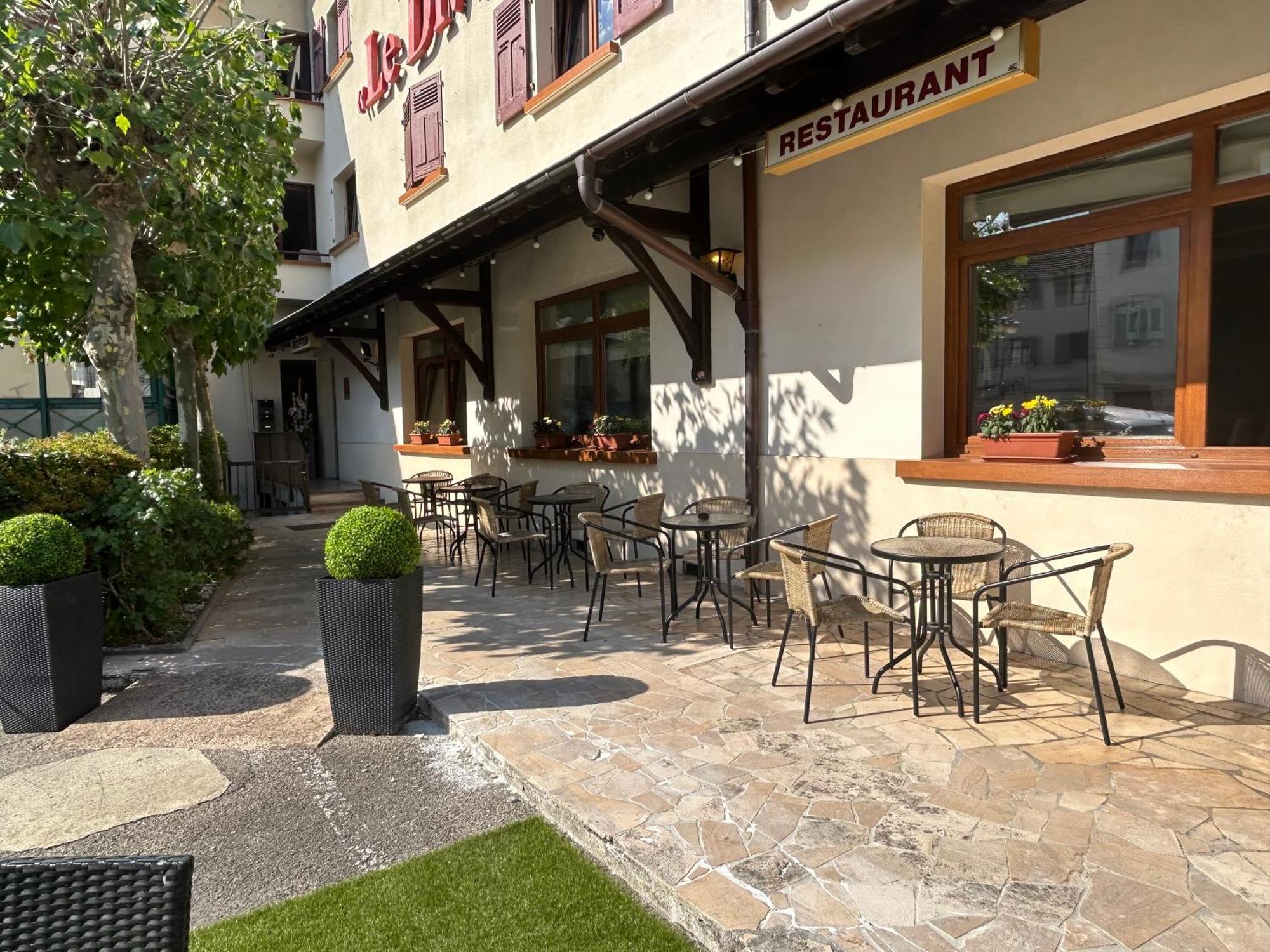 Hotel Le Divona "Au Coeur De Divonne" Buitenkant foto