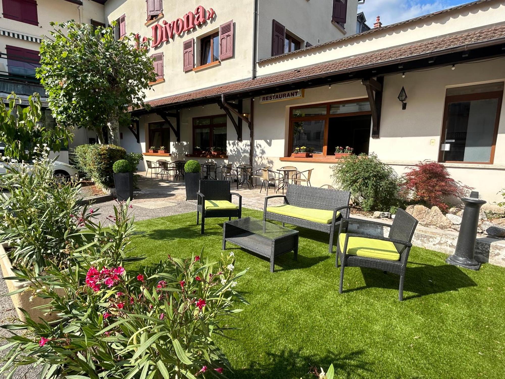 Hotel Le Divona "Au Coeur De Divonne" Buitenkant foto