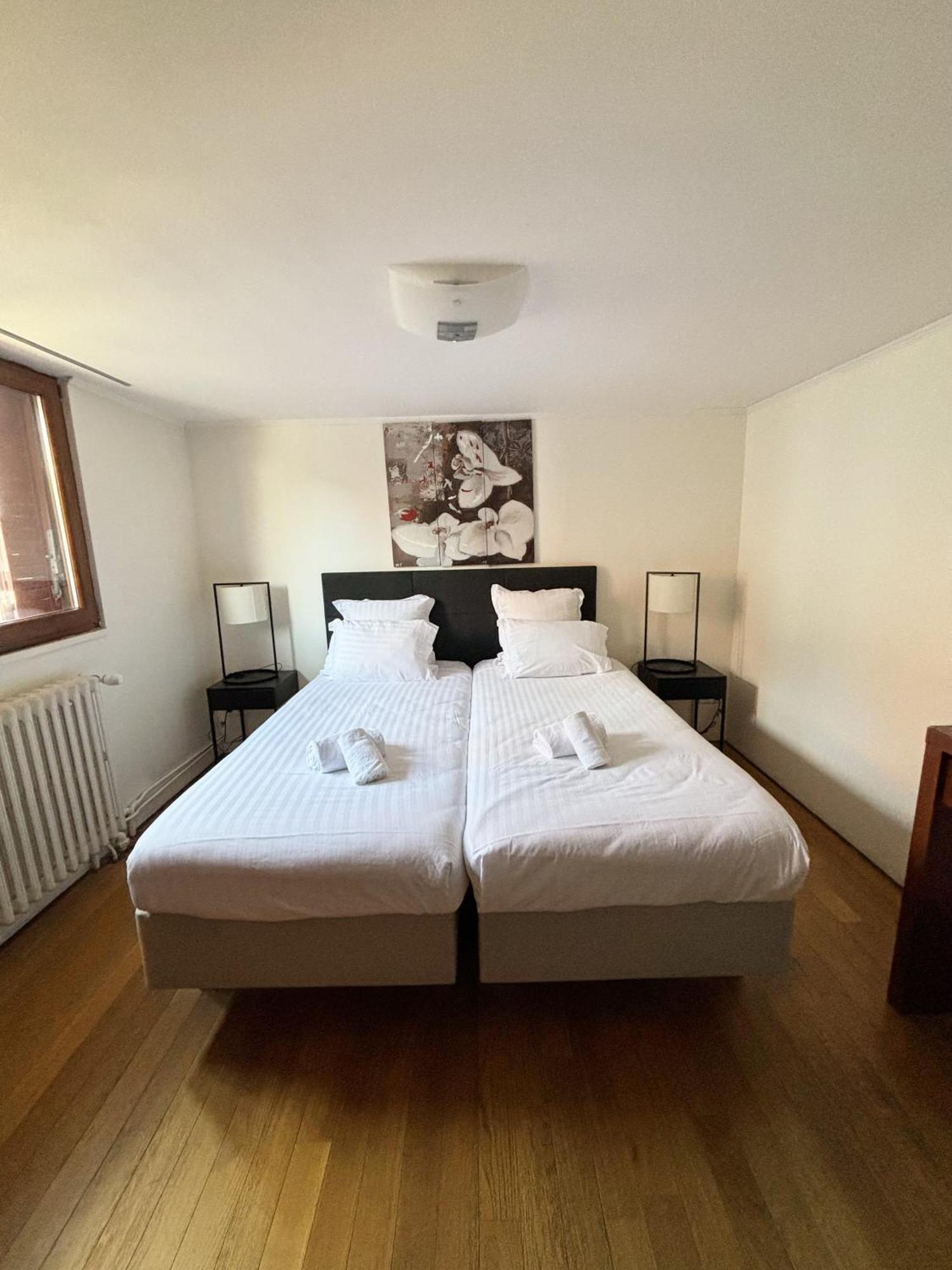 Hotel Le Divona "Au Coeur De Divonne" Buitenkant foto