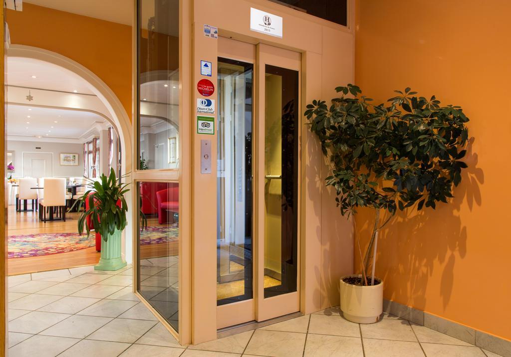 Hotel Le Divona "Au Coeur De Divonne" Buitenkant foto