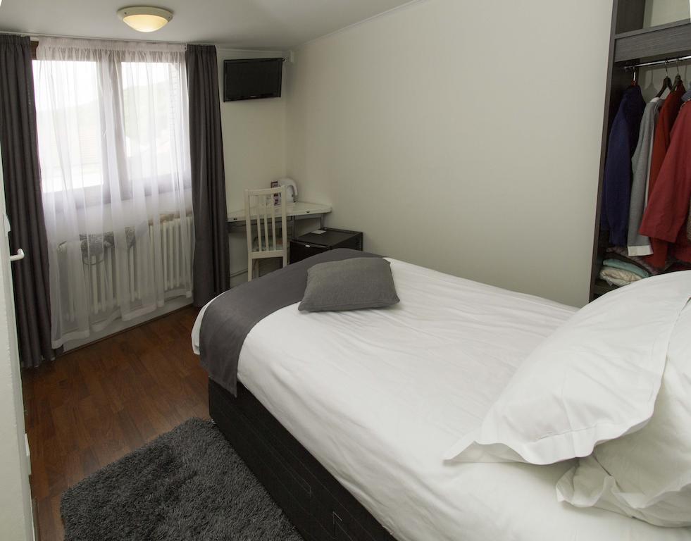 Hotel Le Divona "Au Coeur De Divonne" Kamer foto